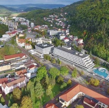 Отель KRYM 3*, курорт Тренчанске Теплице, Словакия.
